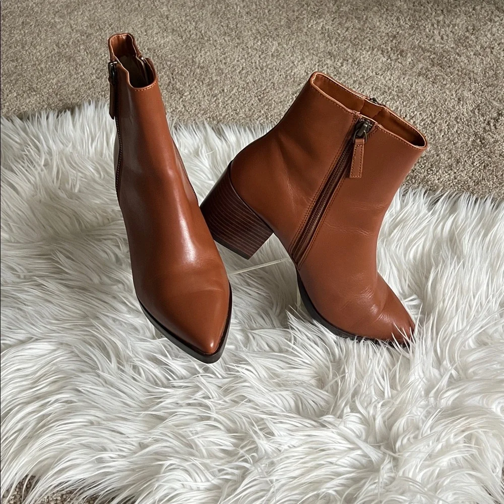 Linea Paolo Block Heel Pointed Toe Cognac Ankle Boots Size 8 1/2